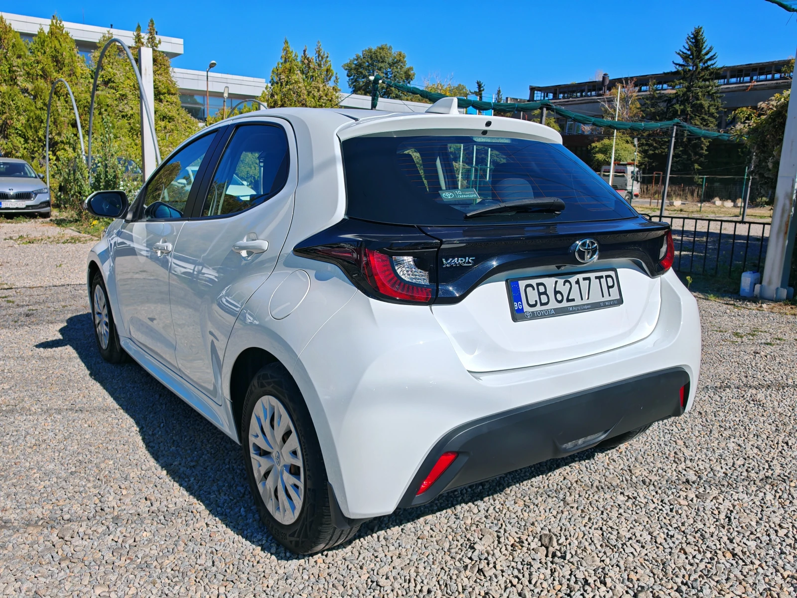 Toyota Yaris 1.5i , снимка 4 - Автомобили и джипове - 56360688