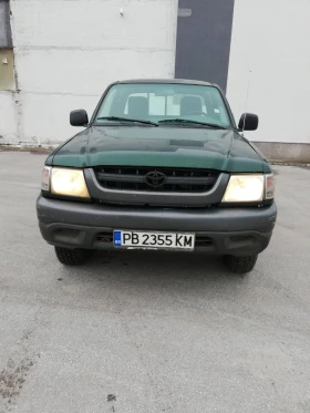 Toyota Hilux, снимка 1