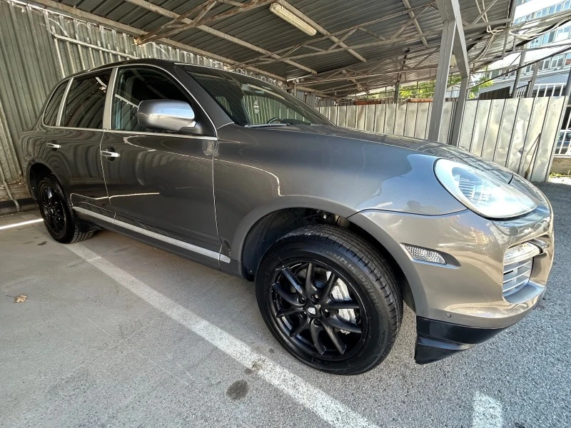 Porsche Cayenne 4.8 , снимка 2 - Автомобили и джипове - 48033708