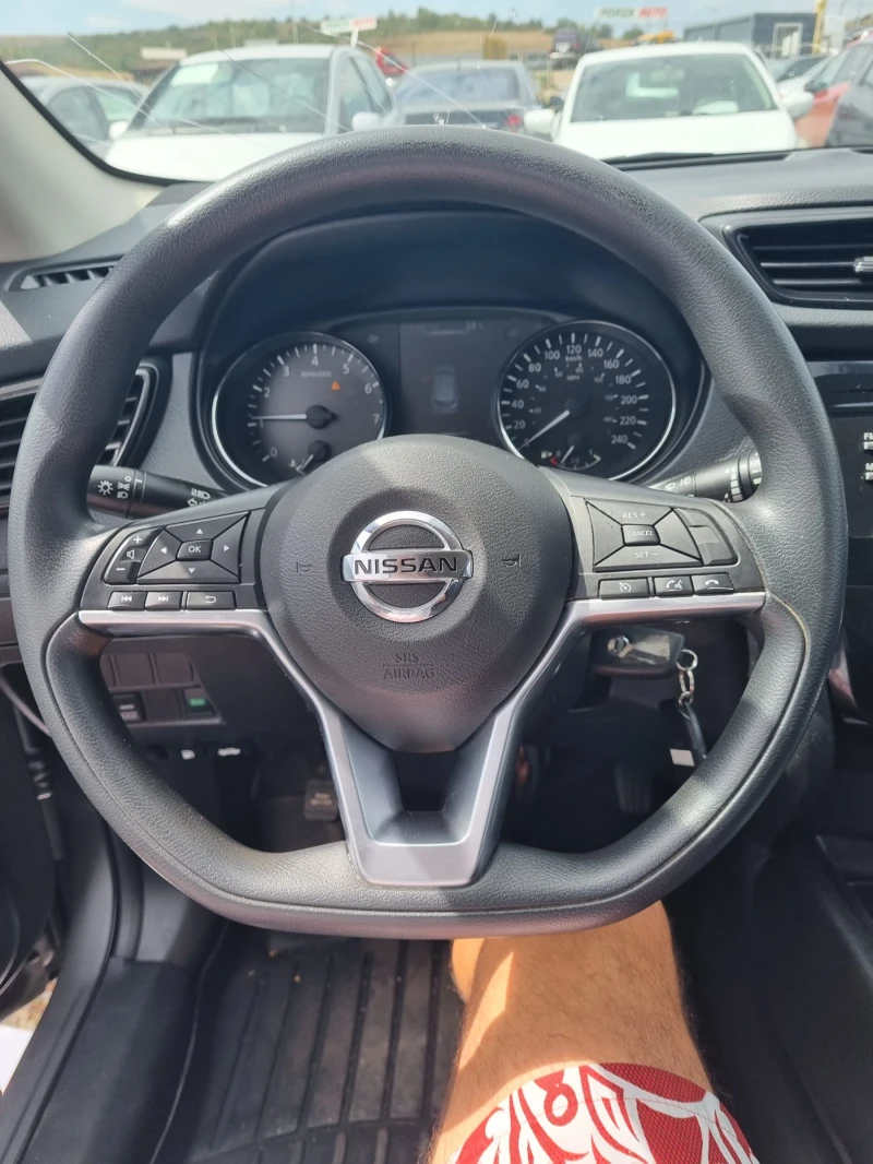 Nissan Qashqai AWD, снимка 14 - Автомобили и джипове - 47311959