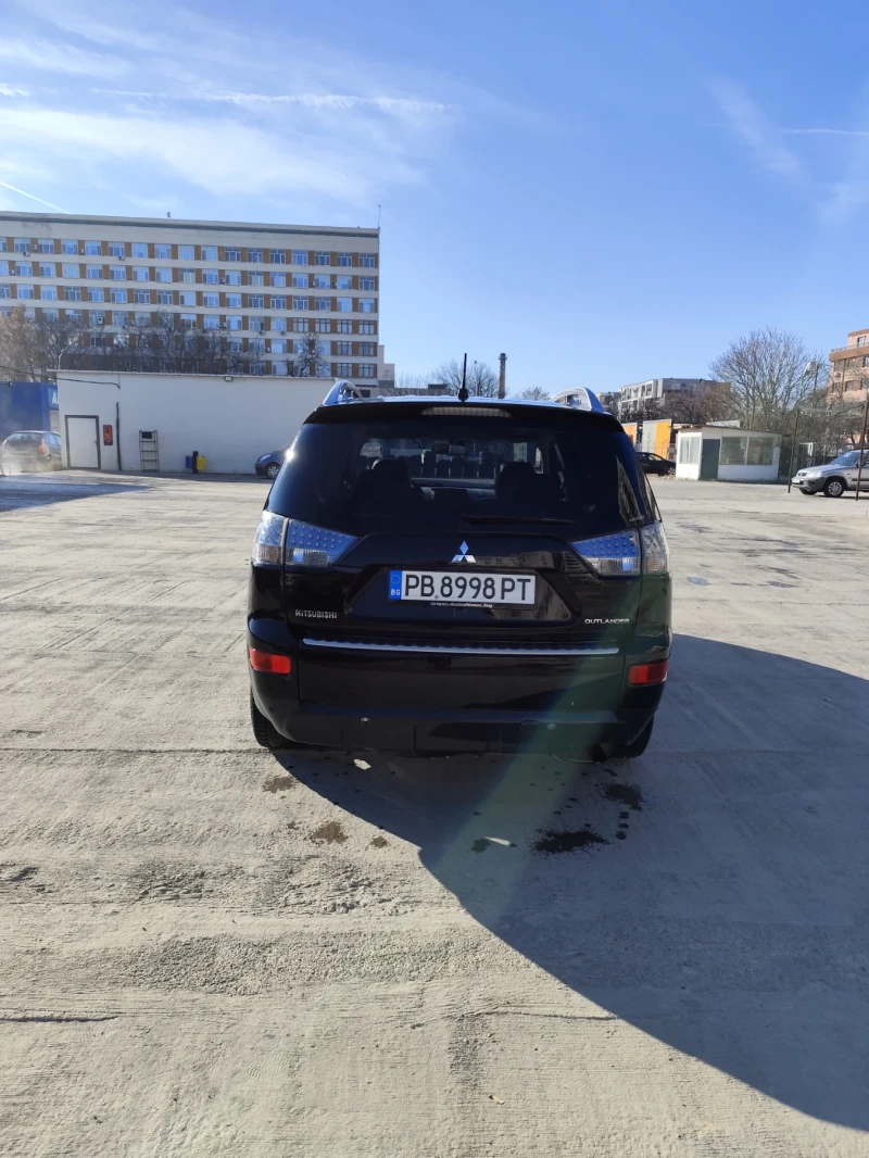 Mitsubishi Outlander, снимка 3 - Автомобили и джипове - 48692289