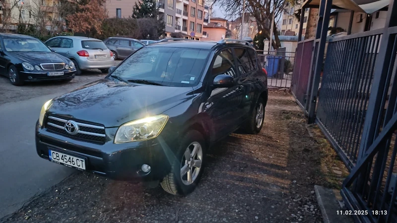 Toyota Rav4, снимка 2 - Автомобили и джипове - 49088706