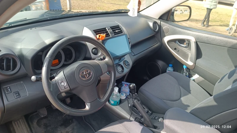 Toyota Rav4, снимка 8 - Автомобили и джипове - 49088706