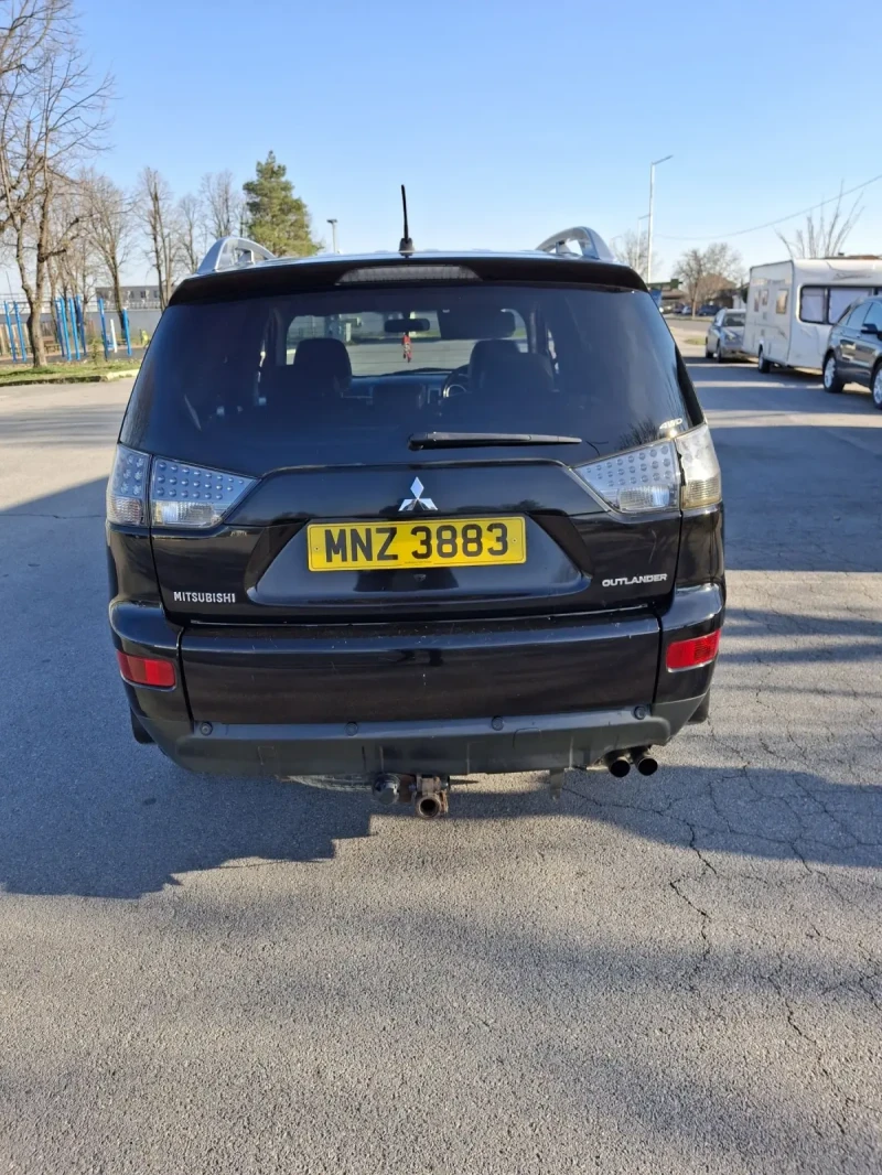 Mitsubishi Outlander, снимка 5 - Автомобили и джипове - 49438861