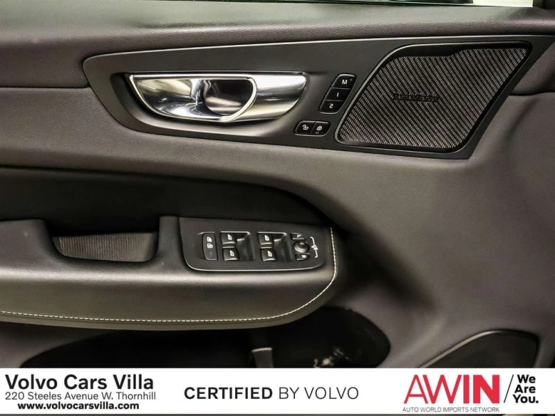 Volvo XC60 * Inscription * CARFAX * БЕЗ ПЪРВОНАЧАЛНА ВНОСКА, снимка 4 - Автомобили и джипове - 53161734