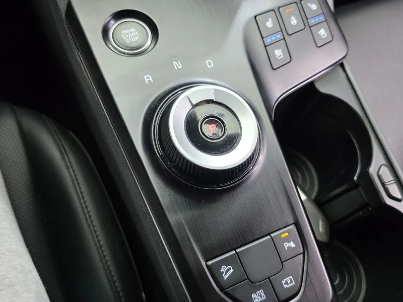 Kia Sportage HEV 1.6 2WD| 226к.с.| ВКЛ.ТЕХНОТЕСТ, снимка 9 - Автомобили и джипове - 55131243