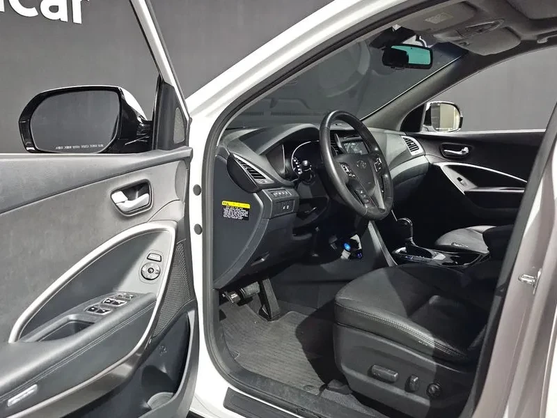 Hyundai Santa fe 2.0 2Wd Premium, снимка 10 - Автомобили и джипове - 55888679