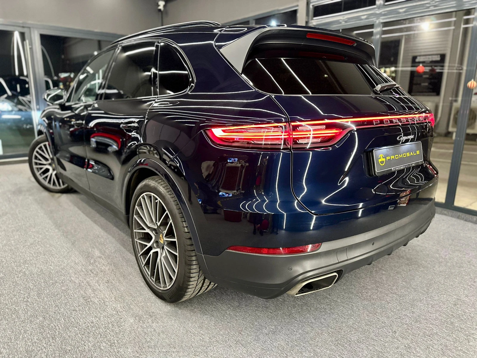 Porsche Cayenne * Панорама* CarPlay* Лизинг - изображение 4