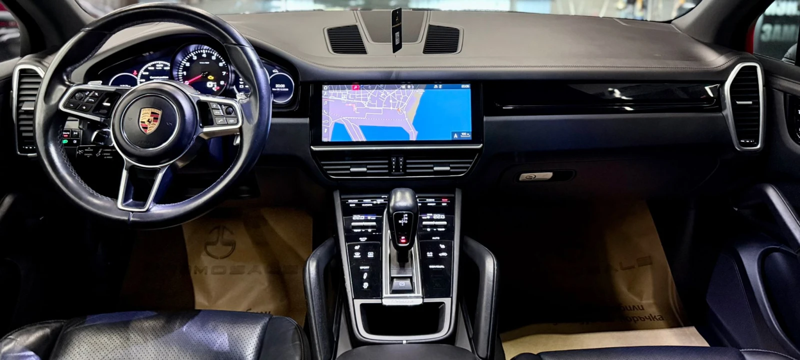 Porsche Cayenne * Панорама* CarPlay* Лизинг - изображение 9