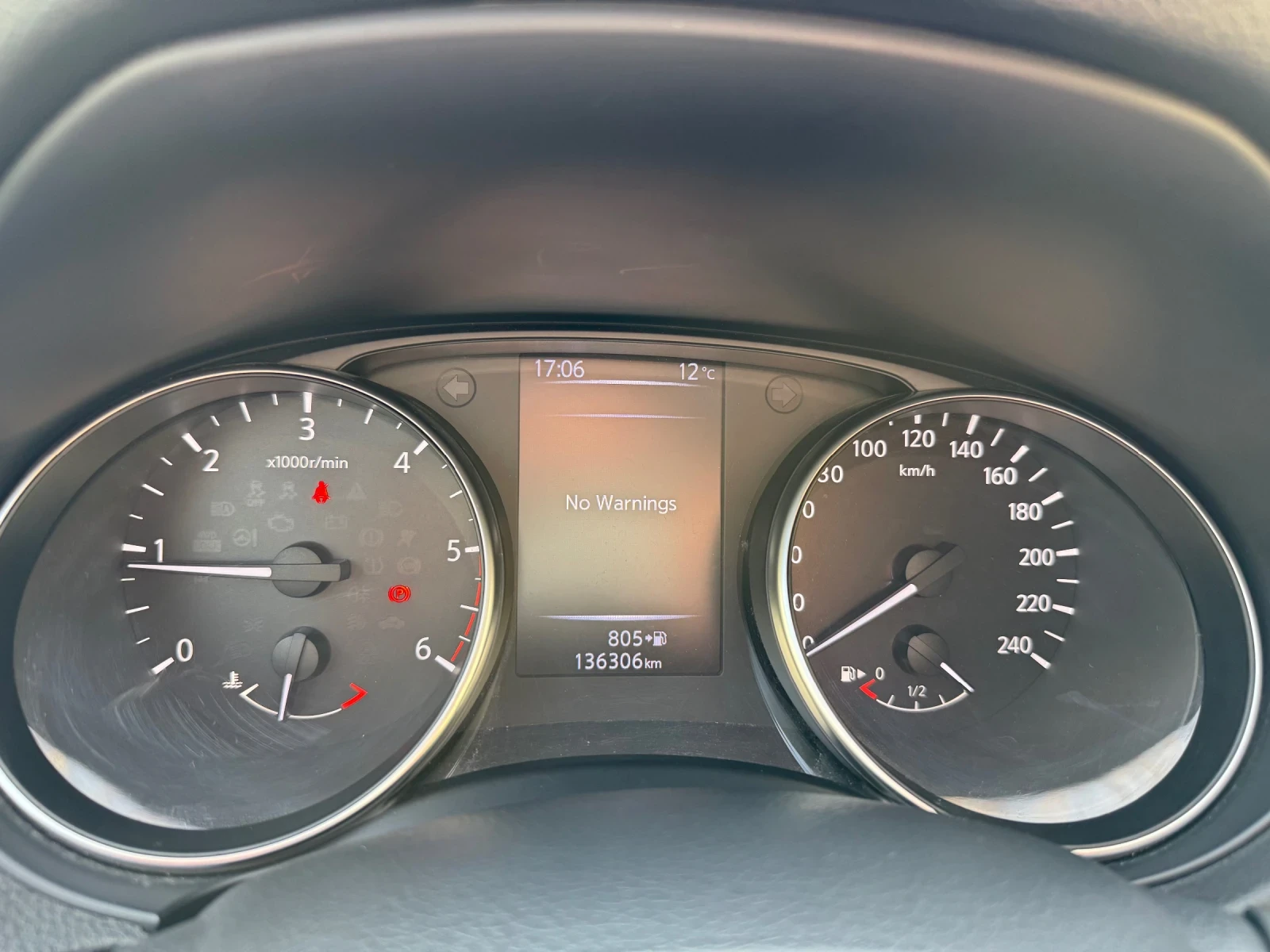 Nissan Qashqai 1.5 dci, снимка 10 - Автомобили и джипове - 54058518