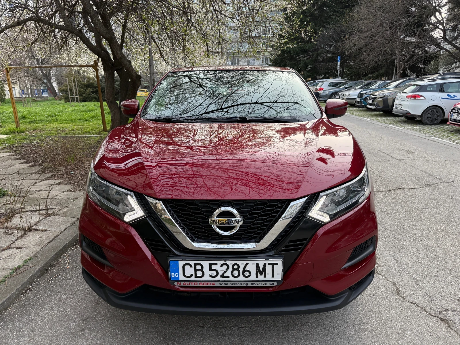 Nissan Qashqai 1.5 dci, снимка 2 - Автомобили и джипове - 54058518