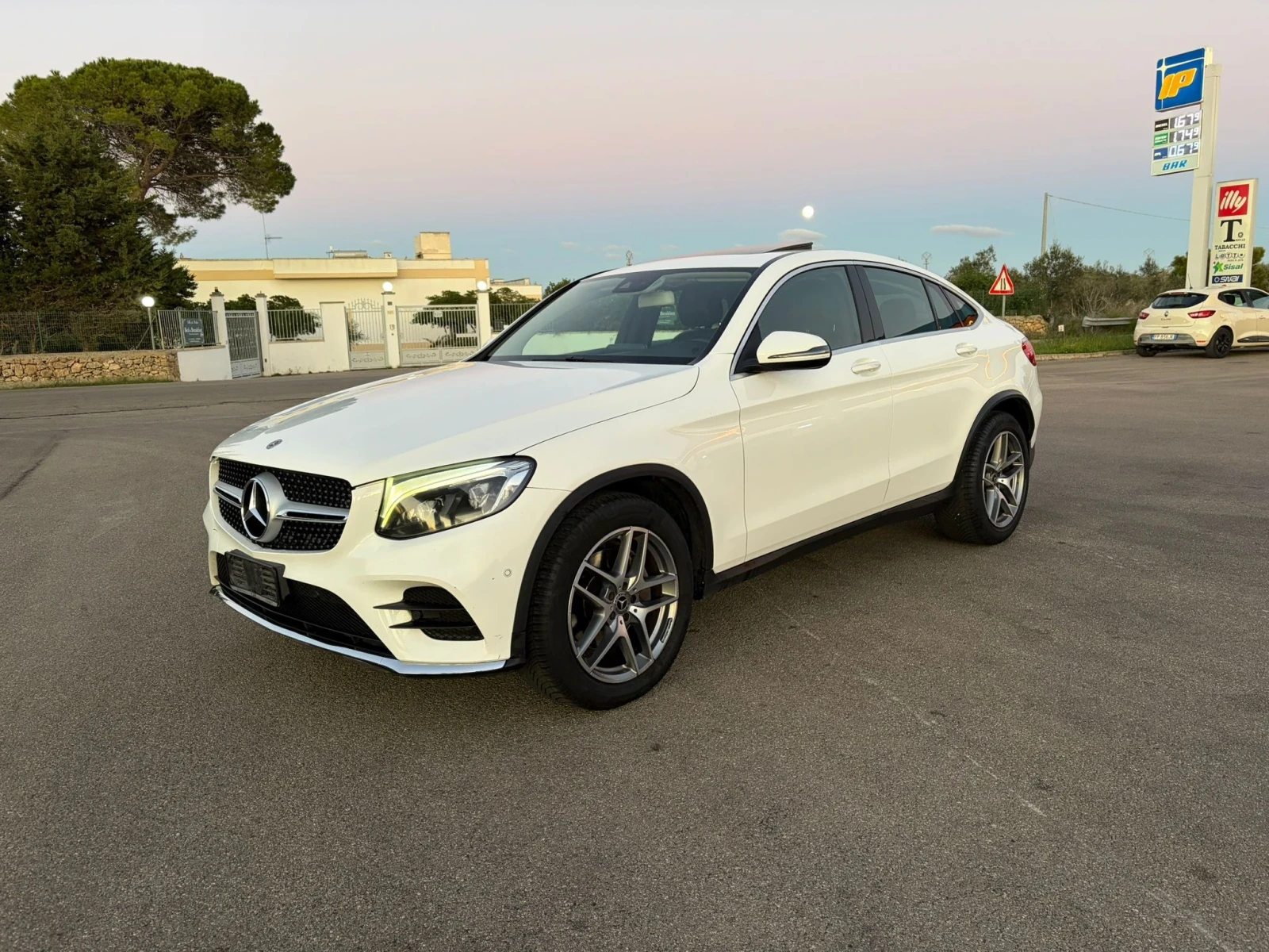 Mercedes-Benz GLC 250 4Matic Coupe Exclusive, снимка 2 - Автомобили и джипове - 54091388