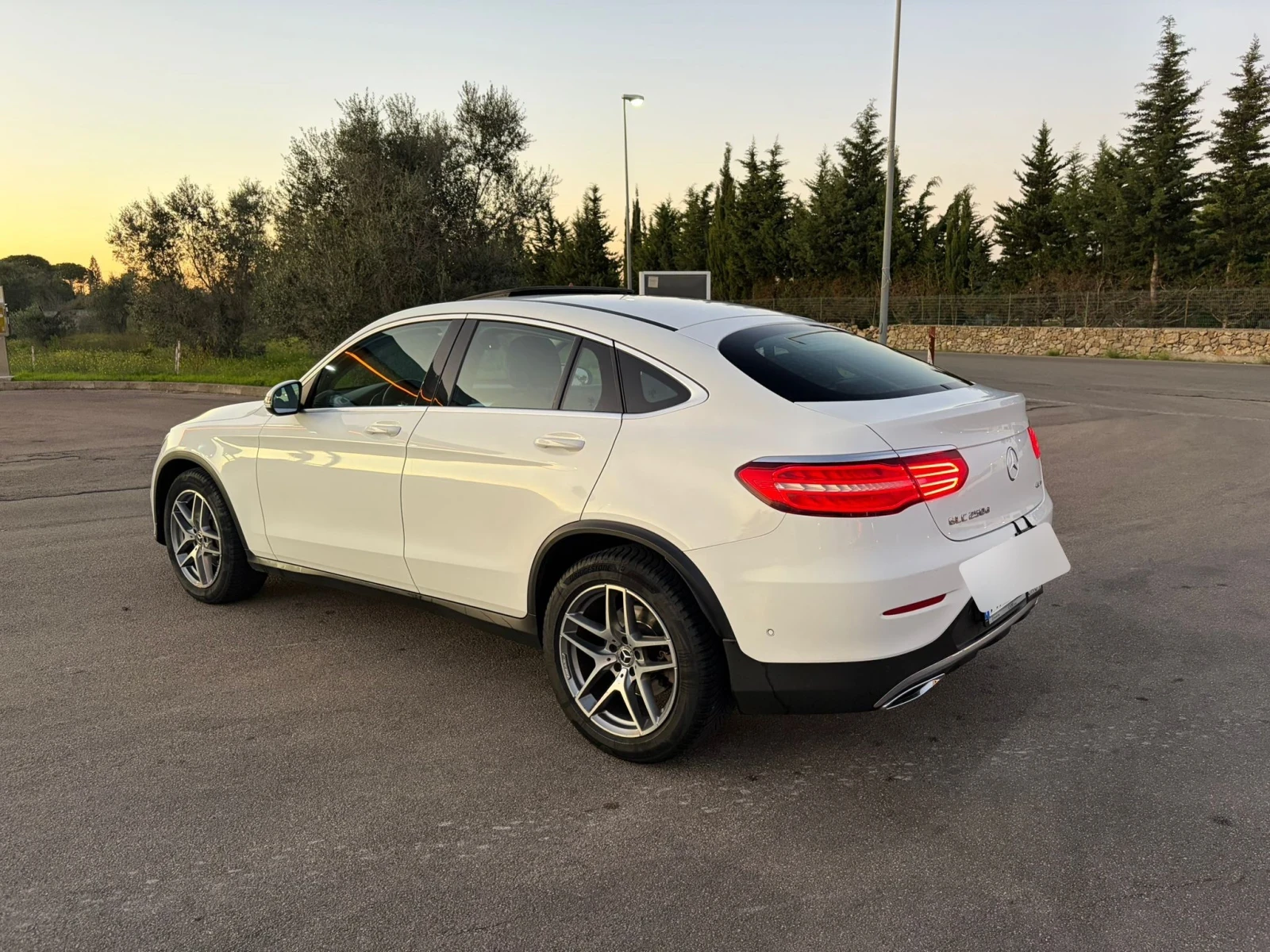 Mercedes-Benz GLC 250 4Matic Coupe Exclusive, снимка 6 - Автомобили и джипове - 54091388