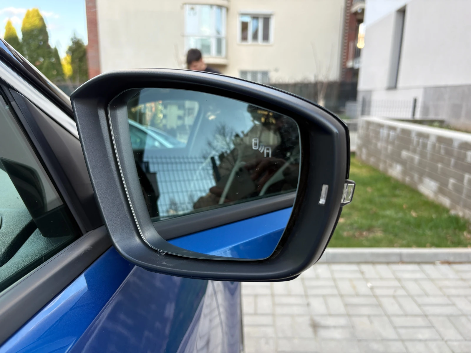 VW T-Roc 2.0TDI 4x4, снимка 8 - Автомобили и джипове - 54118947