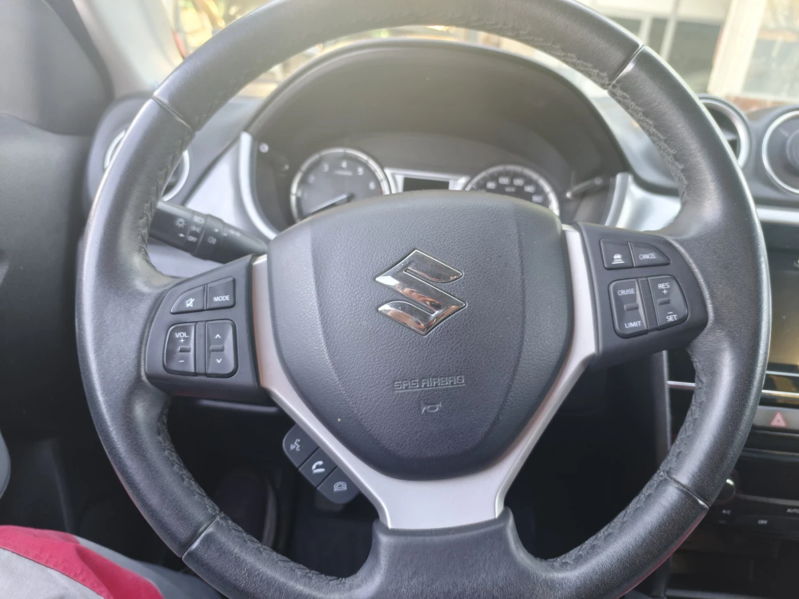 Suzuki Vitara, снимка 6 - Автомобили и джипове - 54393227