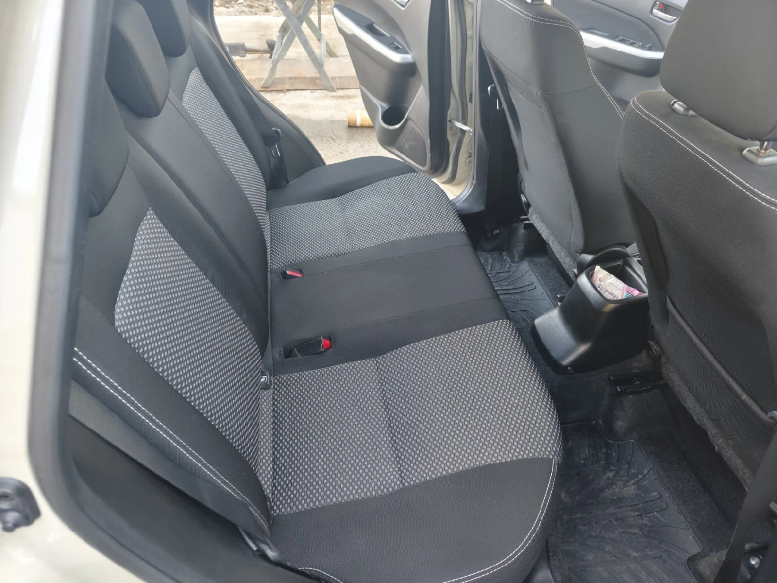 Suzuki Vitara, снимка 12 - Автомобили и джипове - 54393227