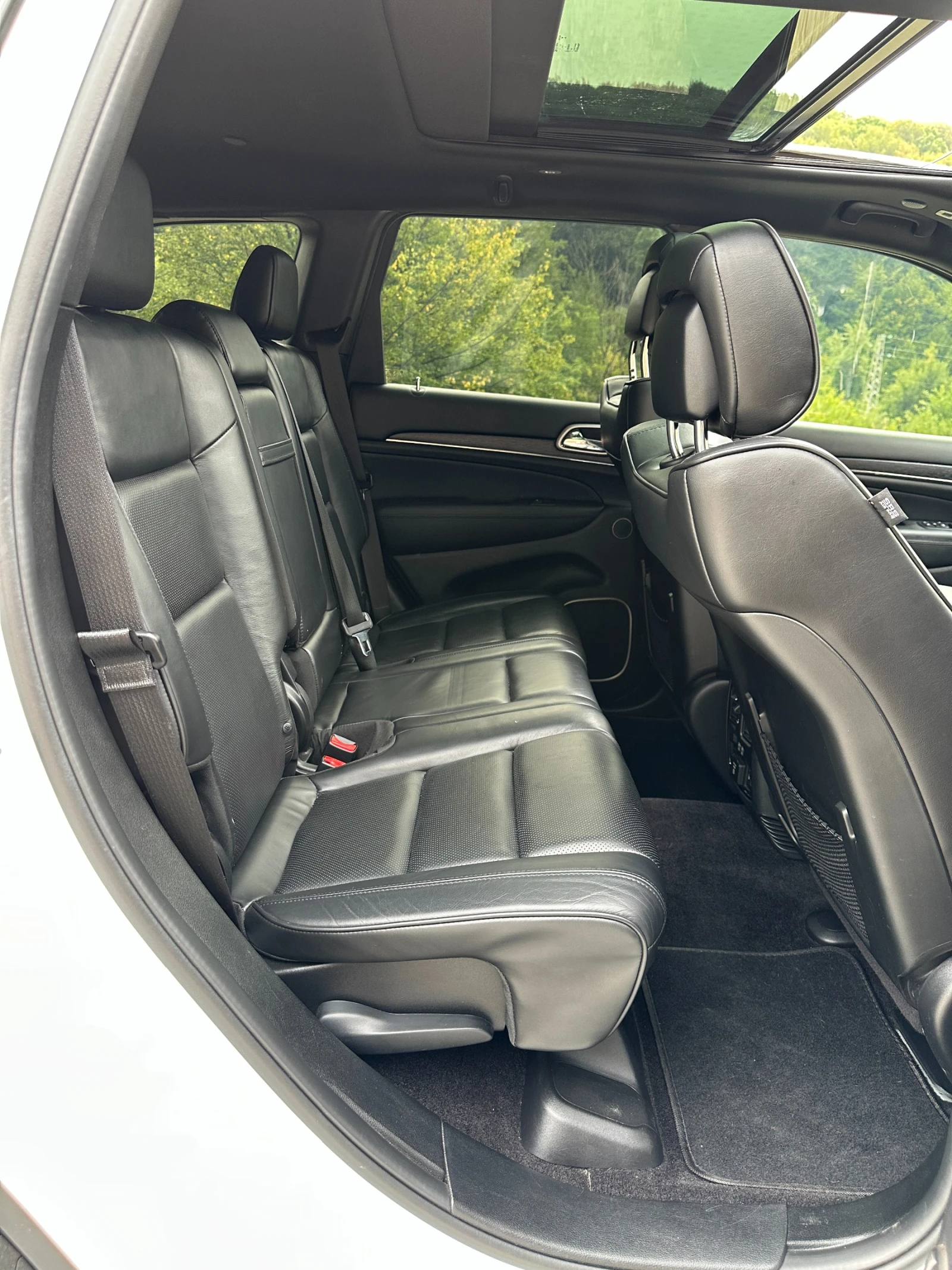 Jeep Grand cherokee 5.7 HEMI + LPG, снимка 14 - Автомобили и джипове - 54662207