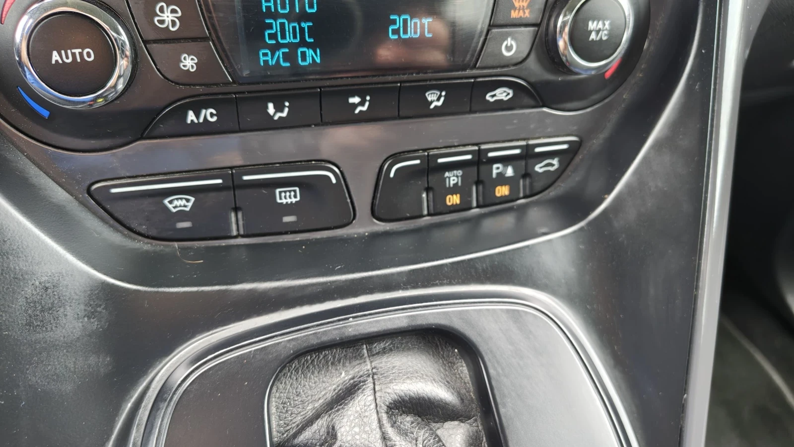 Ford Kuga Titanium Full Ekstri 4x4 , снимка 12 - Автомобили и джипове - 54755013