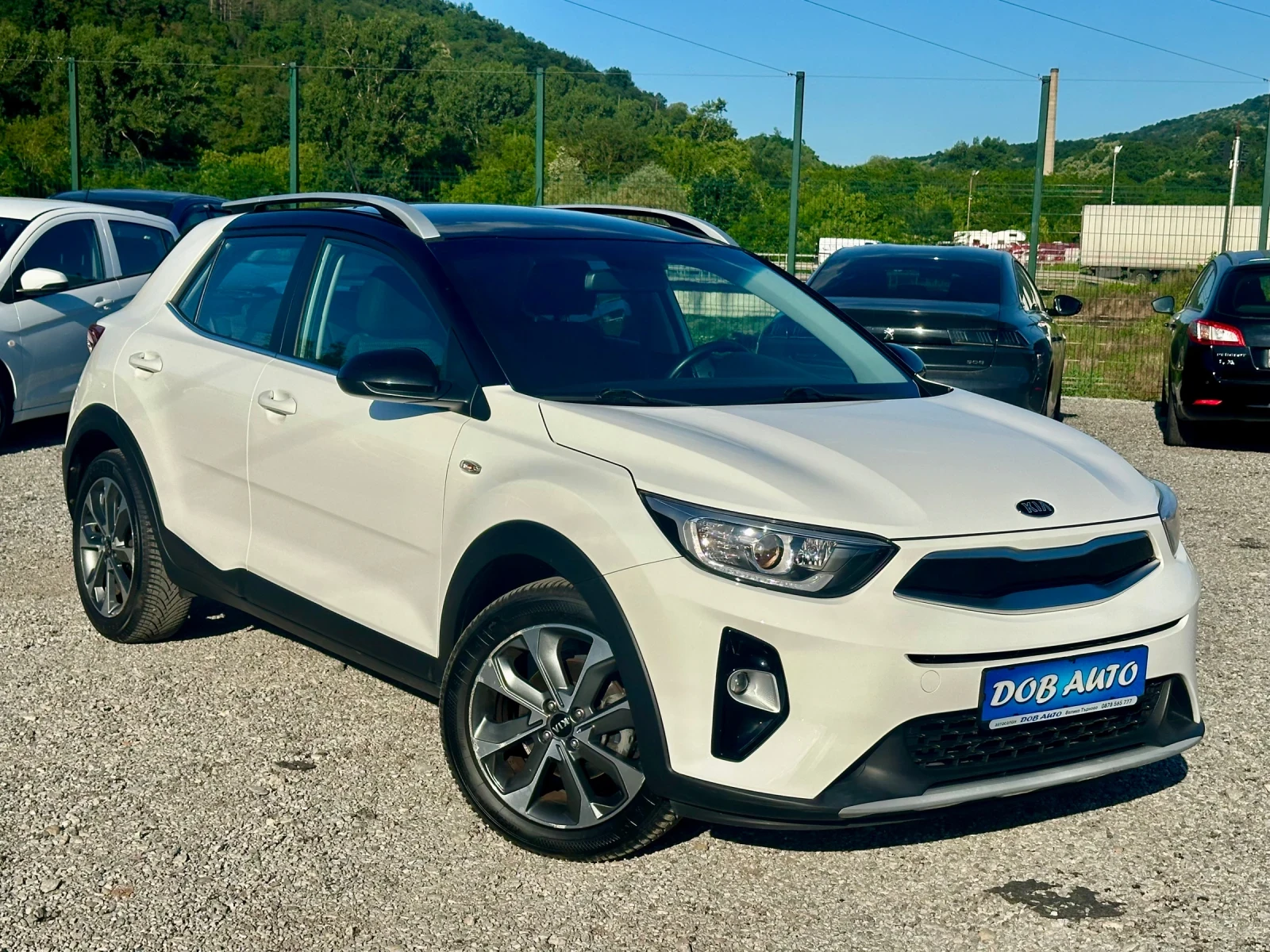 Kia Stonic 1.4i-100к.с-STYLE-LED-CARPLAY-CAMERA, снимка 8 - Автомобили и джипове - 54971107