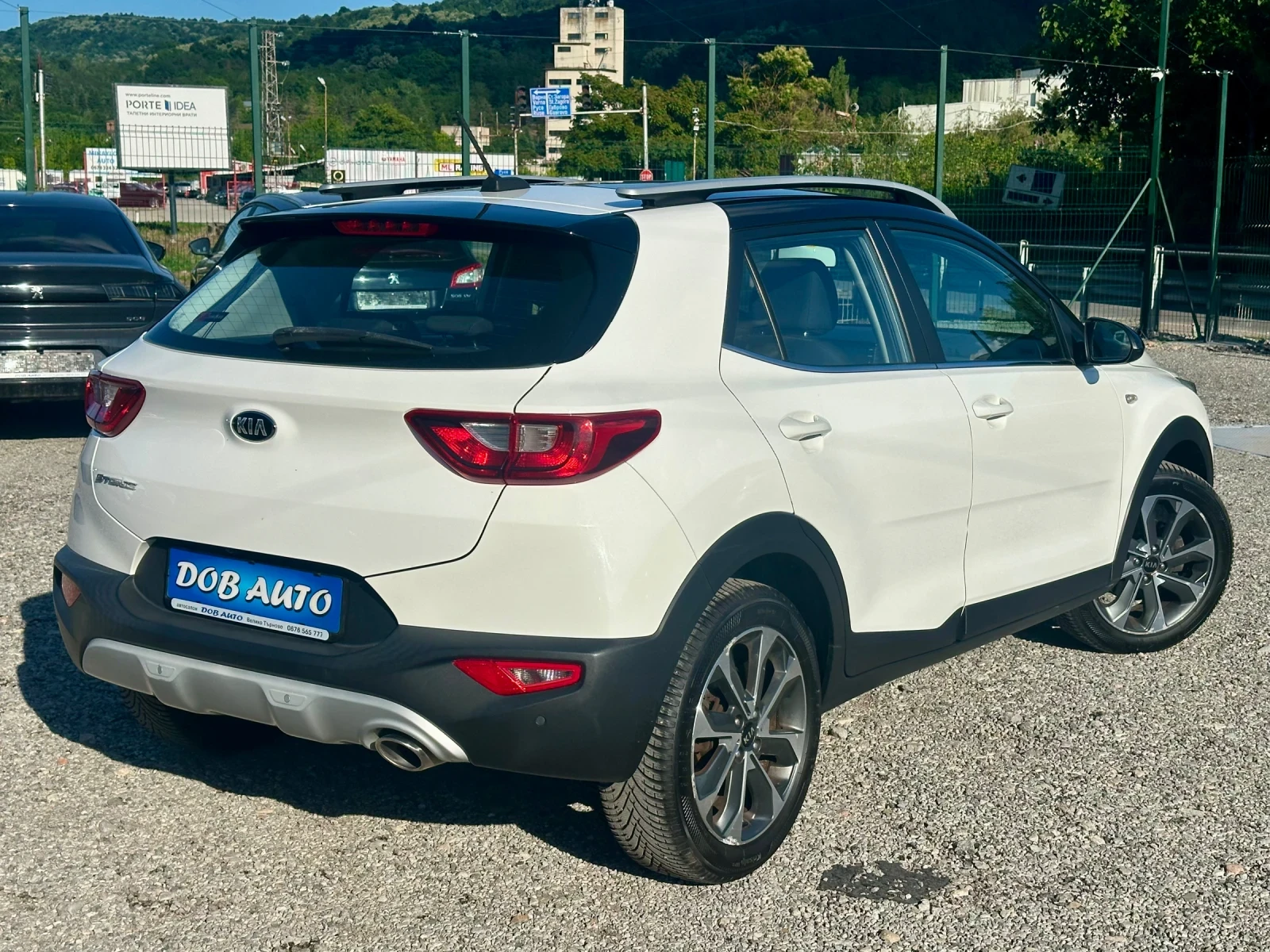 Kia Stonic 1.4i-100к.с-STYLE-LED-CARPLAY-CAMERA, снимка 6 - Автомобили и джипове - 54971107