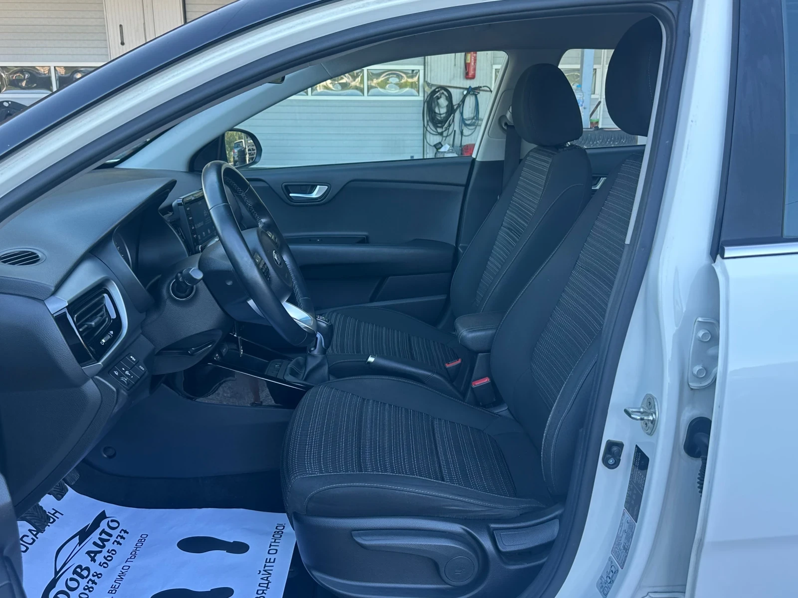 Kia Stonic 1.4i-100к.с-STYLE-LED-CARPLAY-CAMERA, снимка 11 - Автомобили и джипове - 54971107