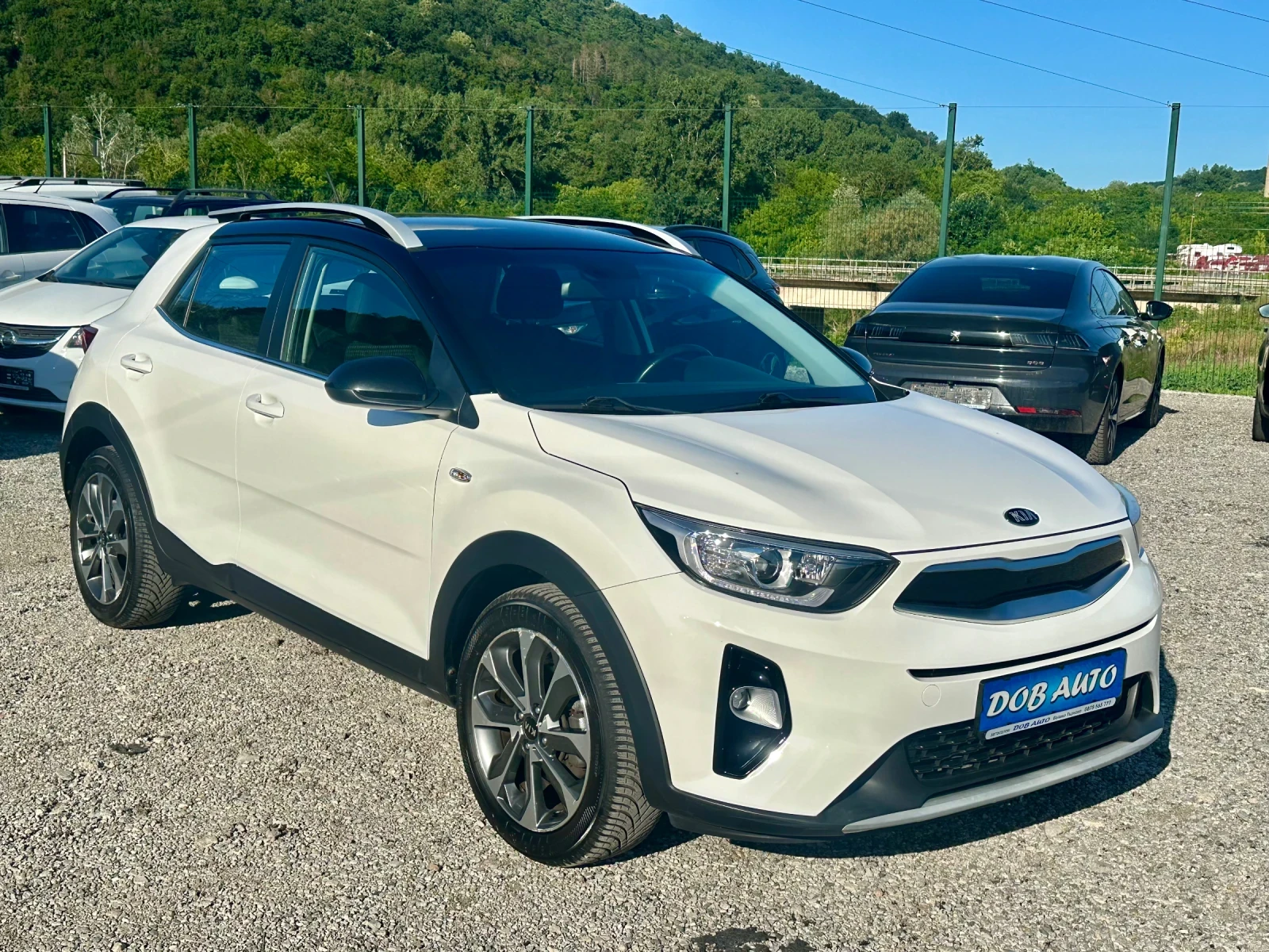 Kia Stonic 1.4i-100к.с-STYLE-LED-CARPLAY-CAMERA, снимка 7 - Автомобили и джипове - 54971107
