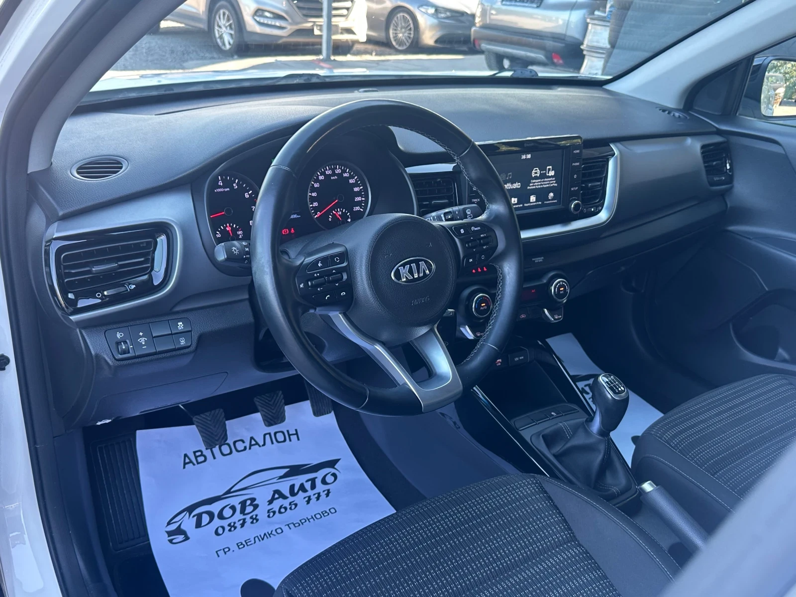 Kia Stonic 1.4i-100к.с-STYLE-LED-CARPLAY-CAMERA, снимка 9 - Автомобили и джипове - 54971107
