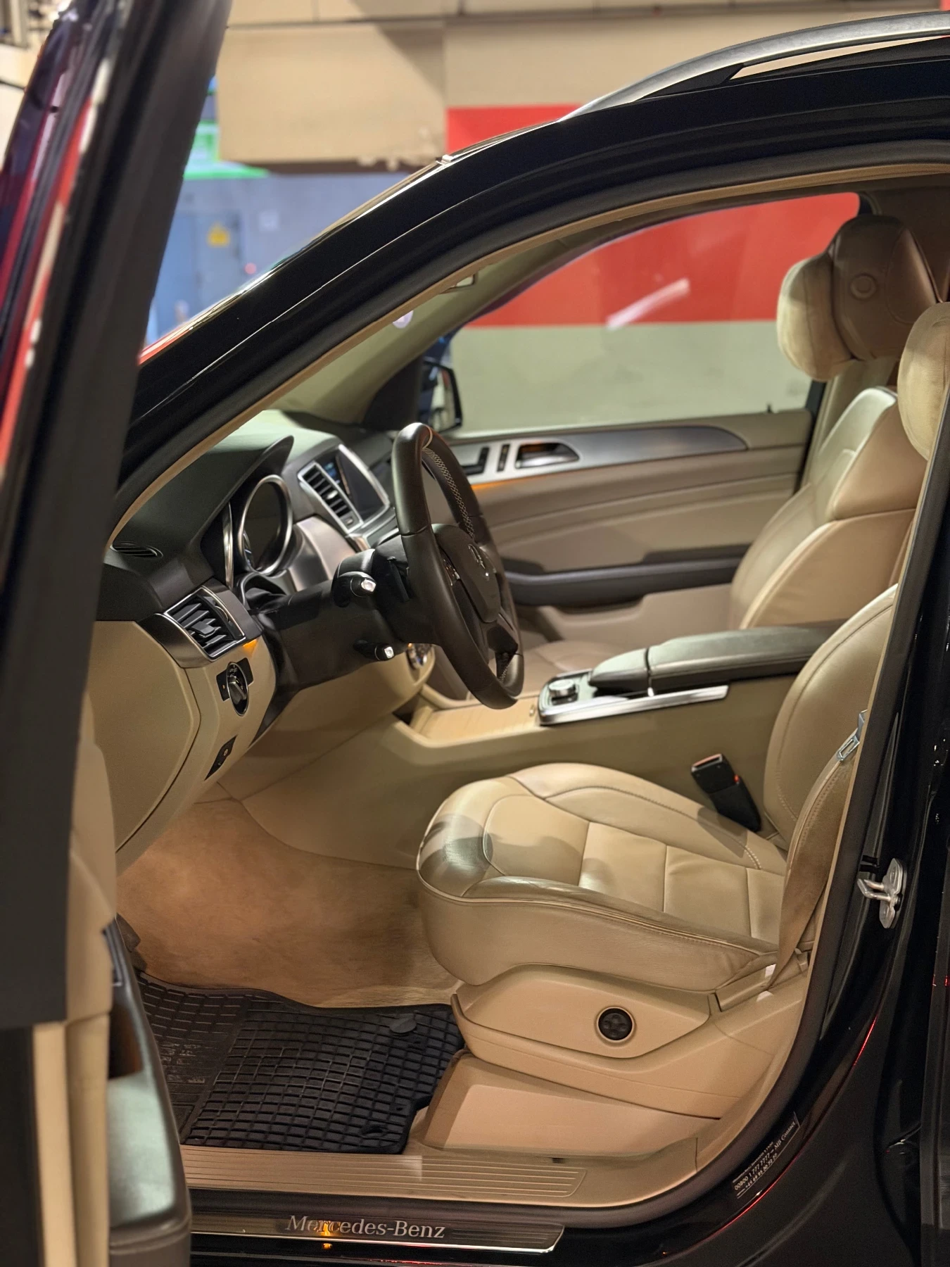 Mercedes-Benz ML 350 AMG* HARMAN KARDON* PANO* TOP* FULLMAX*  | Mobile.bg � ����������� 9
