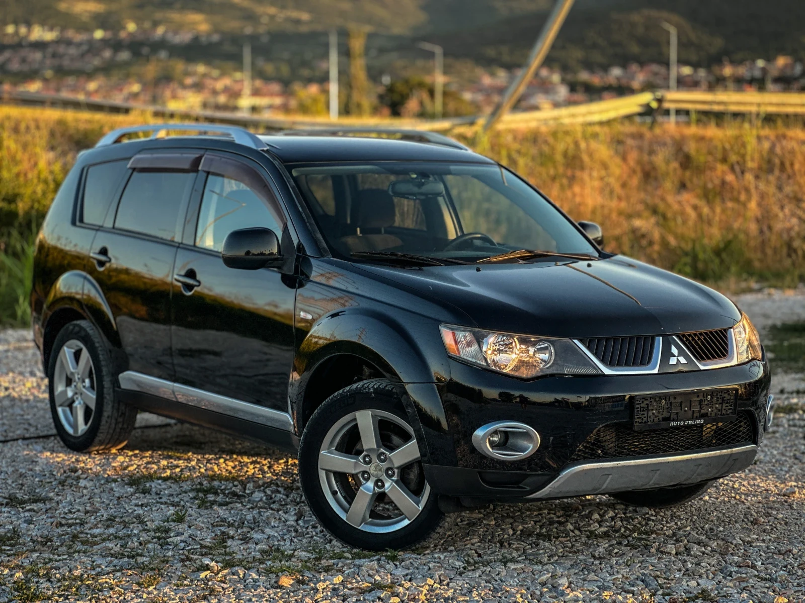 Mitsubishi Outlander 2.0DI-D::7МЕСТА::СЕРВИЗНА КНИЖКА