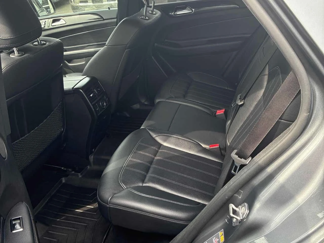Mercedes-Benz GLE 400 AMG Line * CARFAX * , снимка 9 - Автомобили и джипове - 55439512