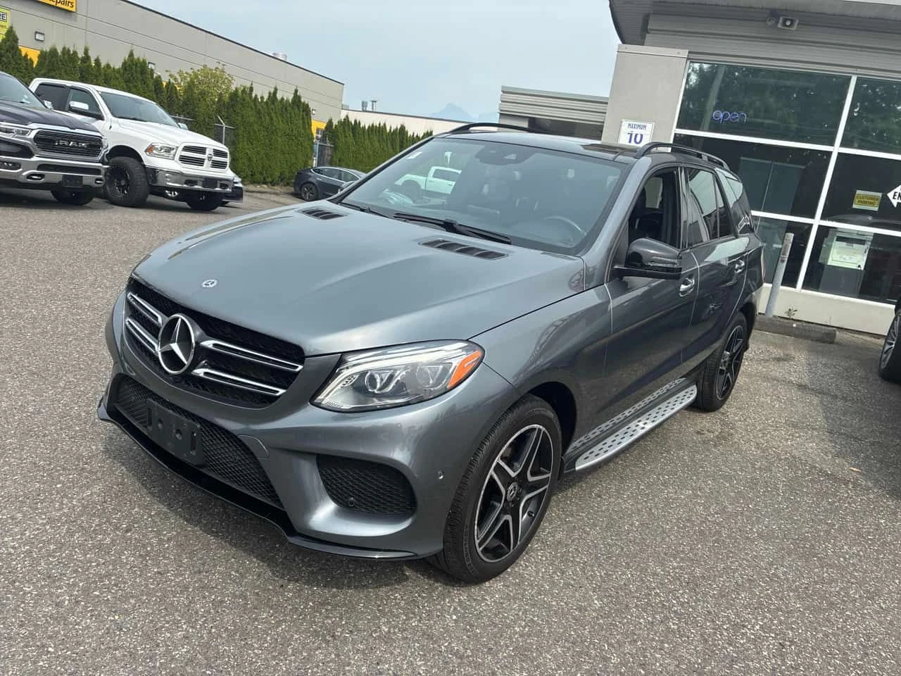 Mercedes-Benz GLE 400 AMG Line * CARFAX * 