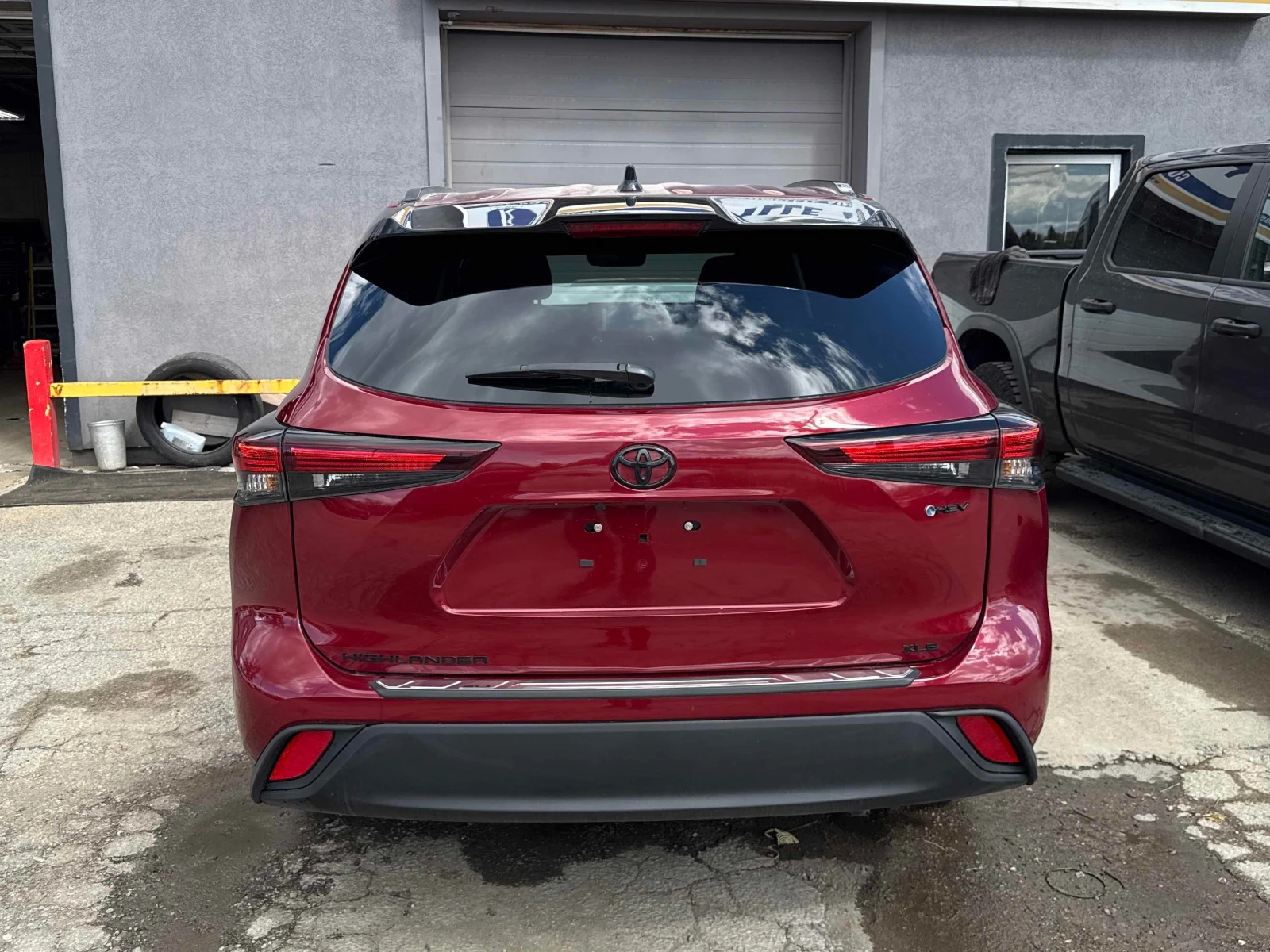 Toyota Highlander  Hybrid XLE / CARFAX / АВТОКРЕДИТ , снимка 4 - Автомобили и джипове - 55857068