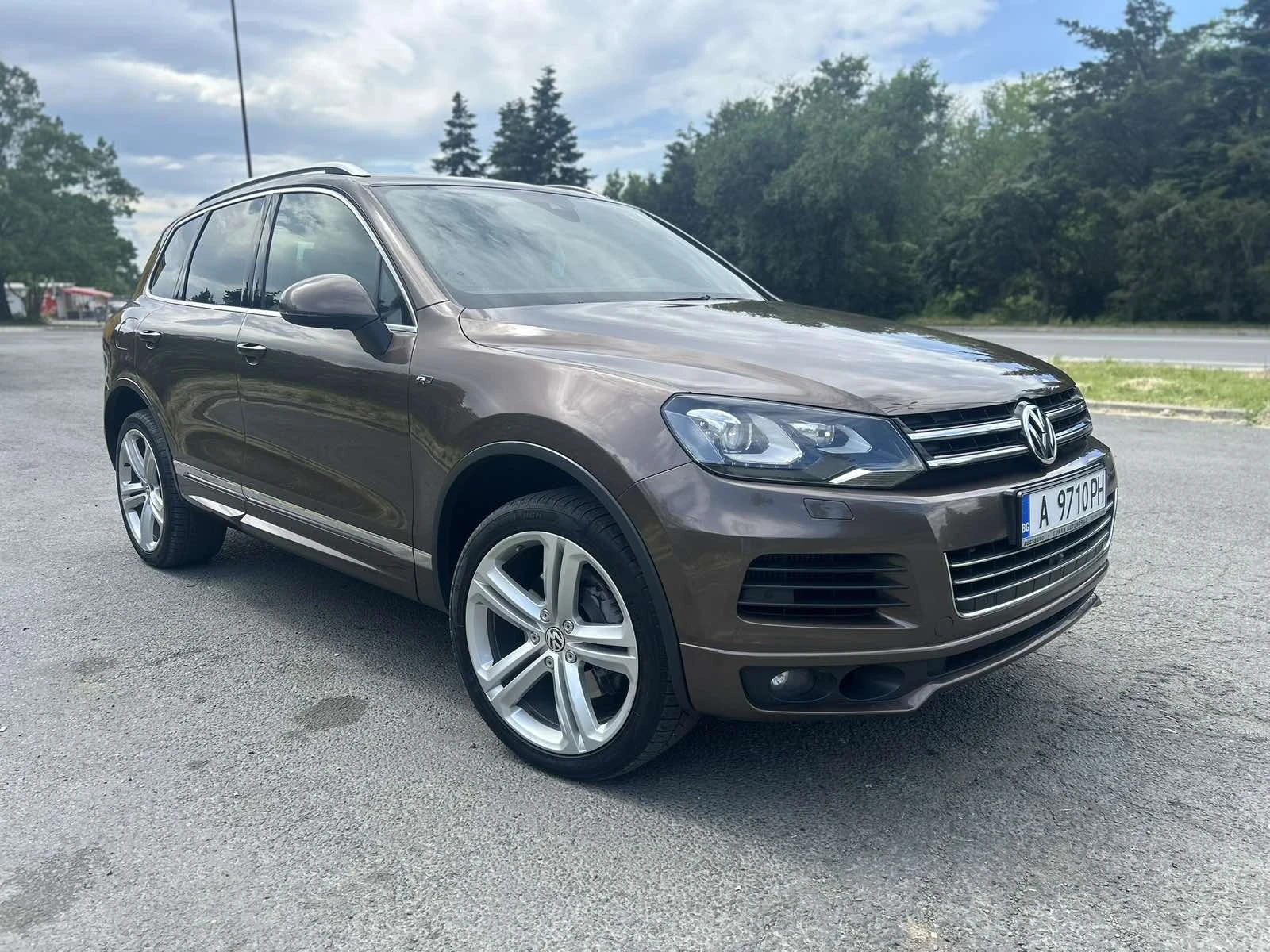VW Touareg 4.2 TDI R-line, снимка 4 - Автомобили и джипове - 56162251
