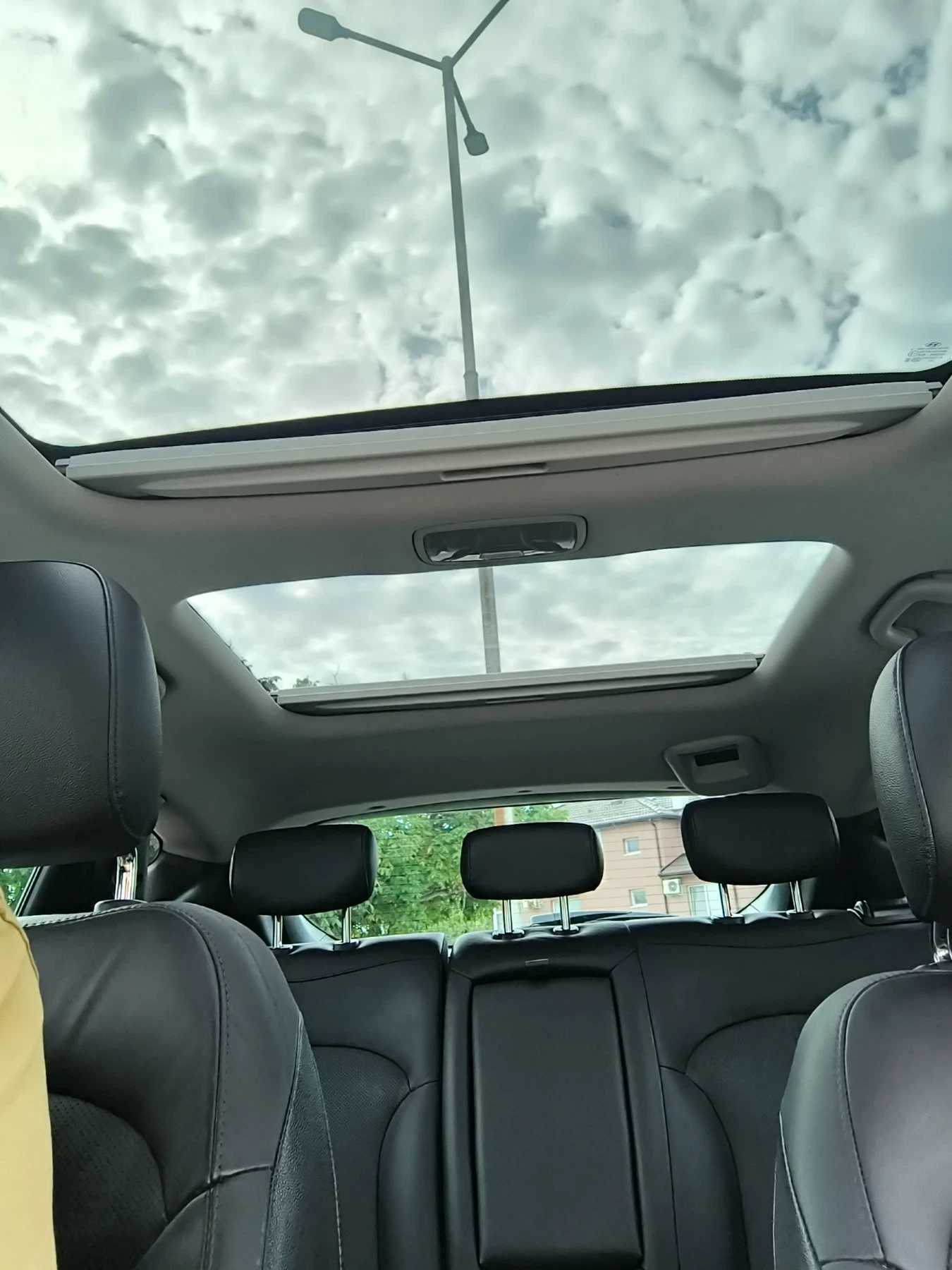 Hyundai IX35 2.0, снимка 14 - Автомобили и джипове - 56441420