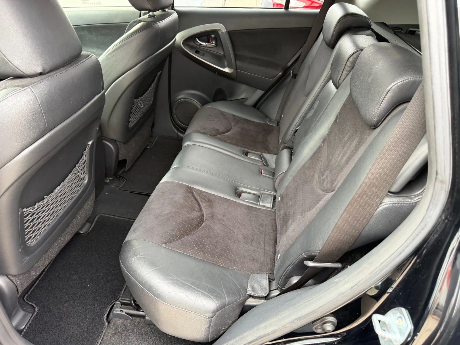 Toyota Rav4 2.2D4d 150�.� 6��.4x4 Luxury Navi | Mobile.bg � ����������� 13