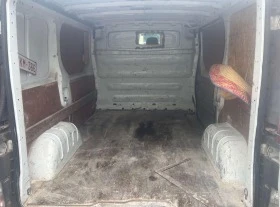 Opel Vivaro 2.0dci 115hp НА ЧАСТИ, снимка 6