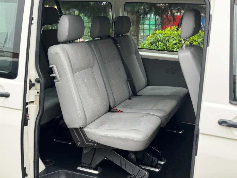 VW Transporter 2.5TDI* Klima* 8+ 1, снимка 12 - Бусове и автобуси - 52709654
