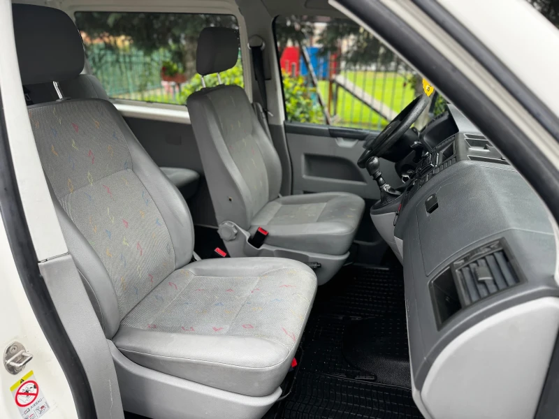 VW Transporter 2.5TDI* Klima* 8+ 1, снимка 16 - Бусове и автобуси - 52709654