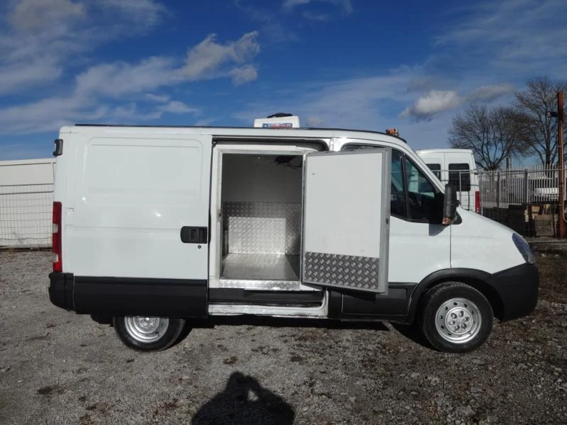 Iveco Daily 35S11 3, 5т. КЛИМАТИК - изображение 10