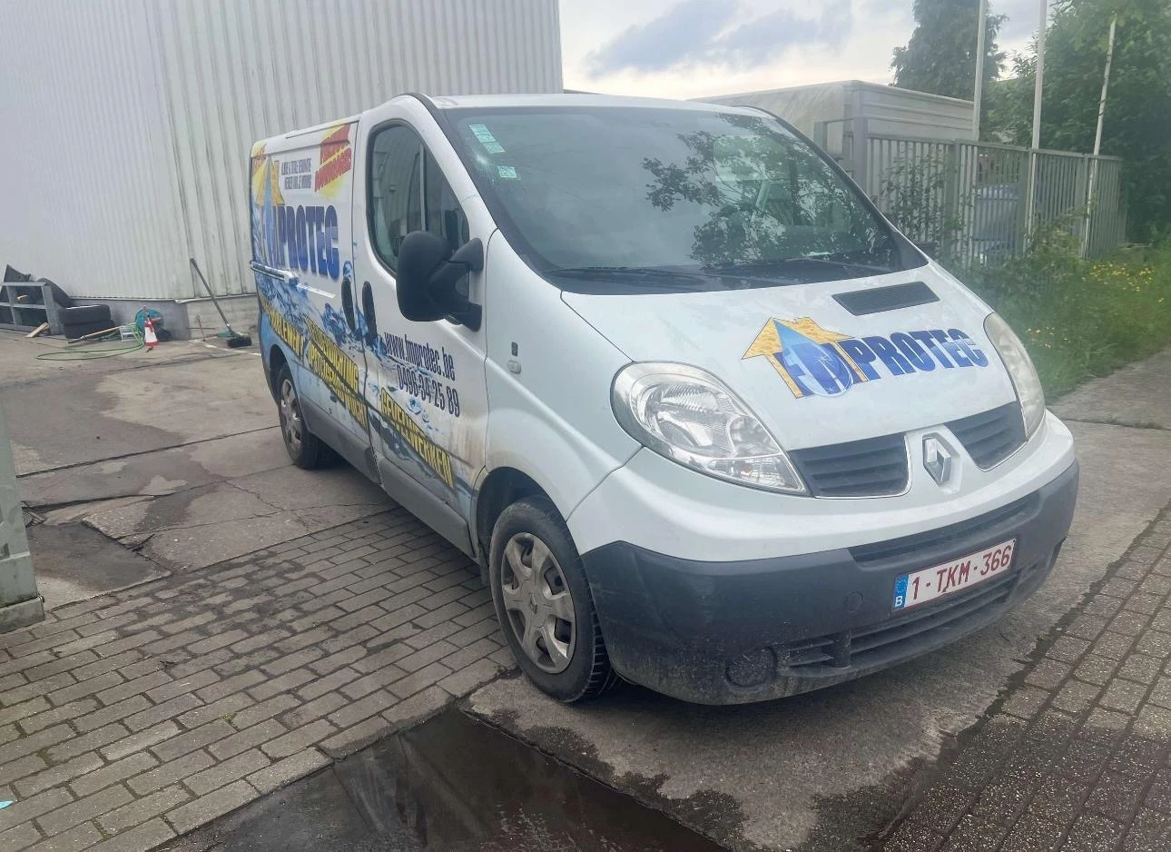 Opel Vivaro 2.0dci 115hp НА ЧАСТИ - изображение 2