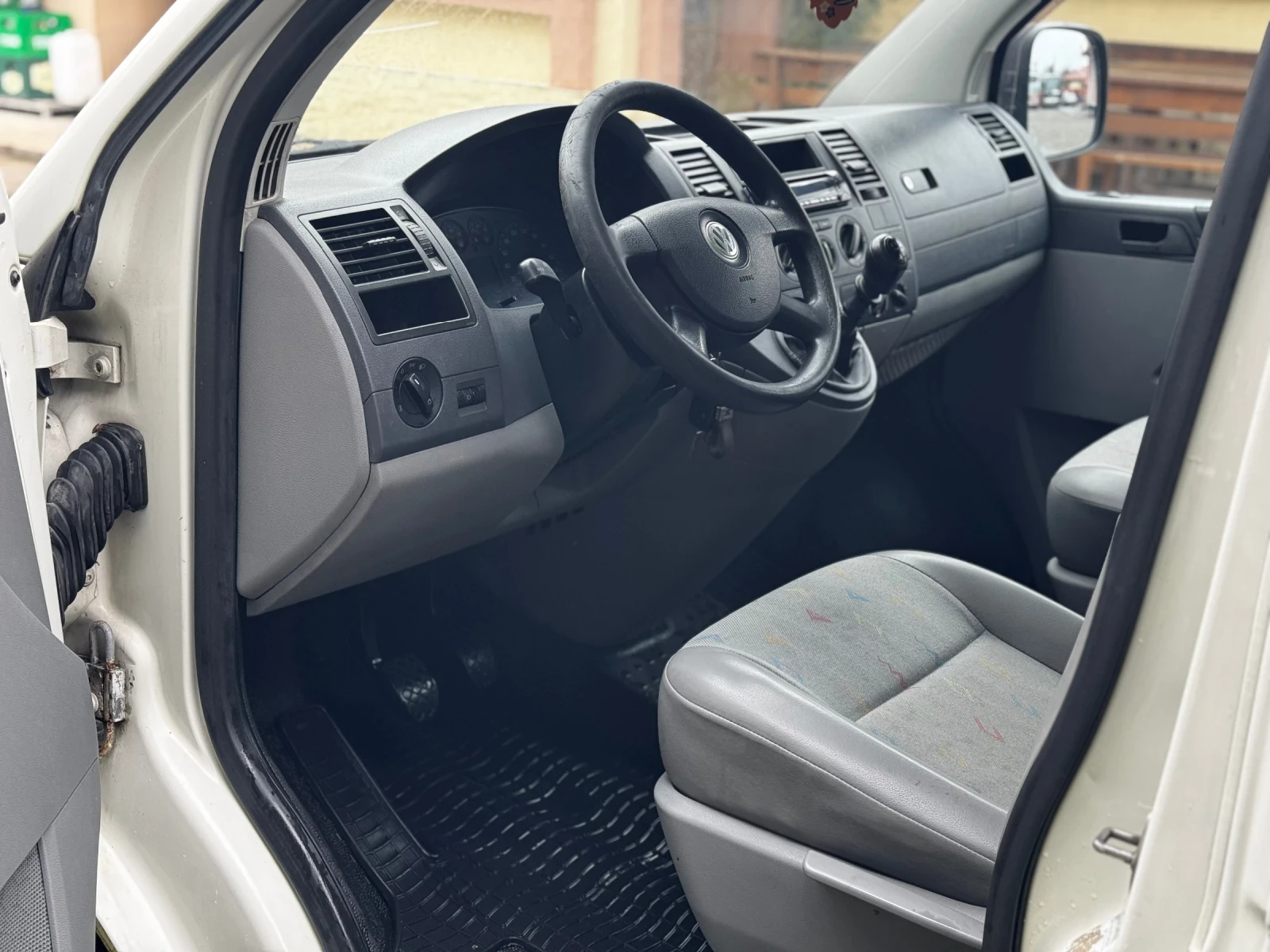 VW Transporter 2.5TDI* Klima* 8+ 1 | Mobile.bg � ����������� 14