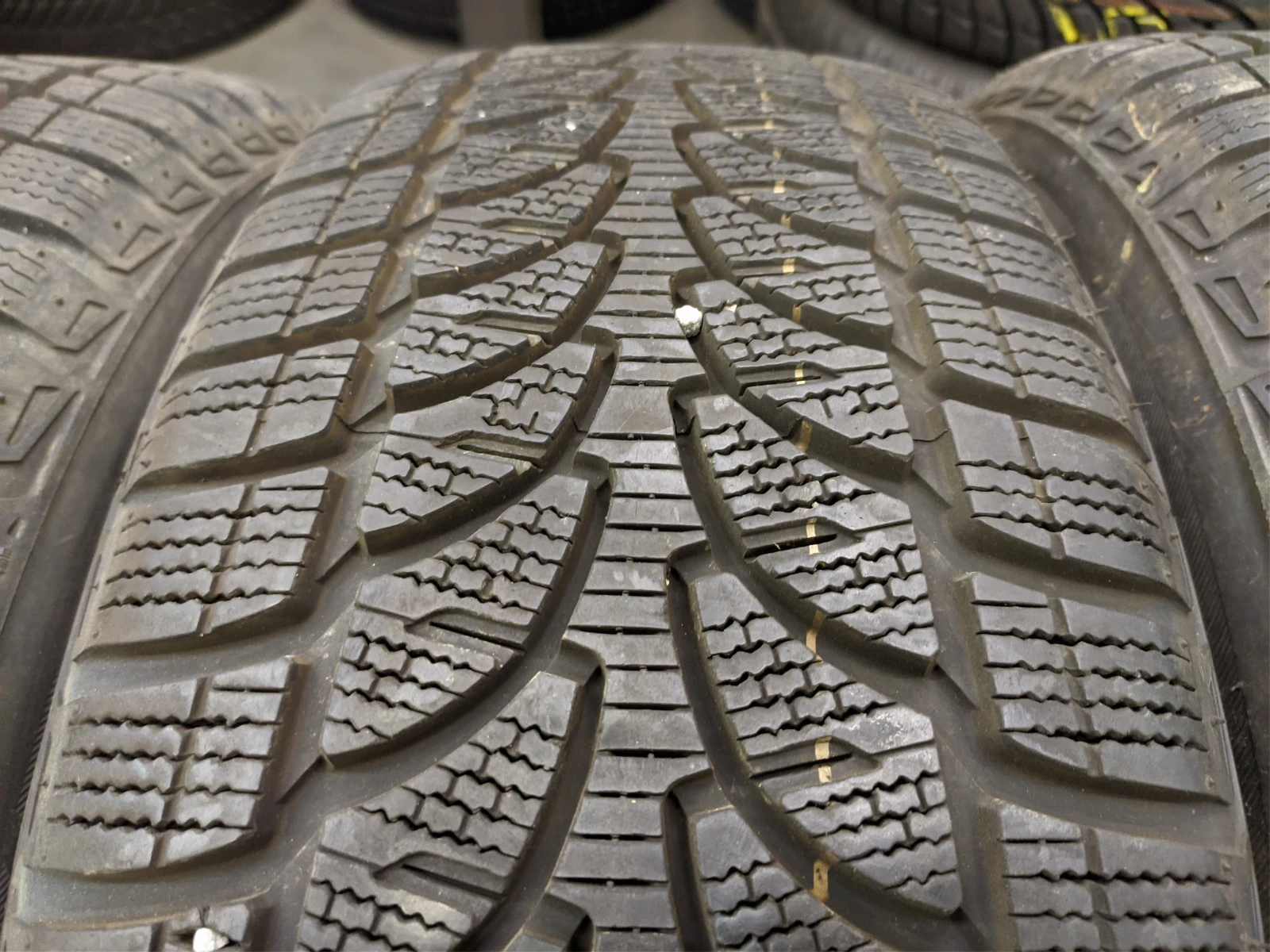  215/60R17 | Mobile.bg   2