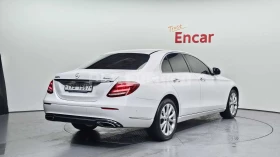 Mercedes-Benz E 220 ПОДГРЕВИ * ШИБИДАХ * 2 КЛЮЧА * KEYLESS * BURMESTER, снимка 2