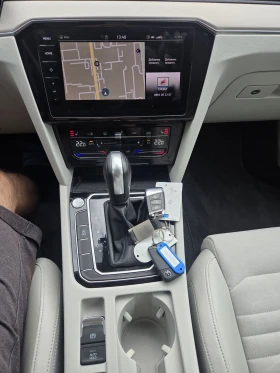 VW Passat ELEGANCE 2.0TDI, снимка 10