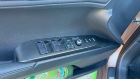 Toyota Camry 2.5H Luxuri, снимка 11