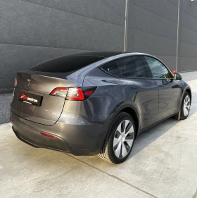 ����� �� �������� �� Tesla Model Y Long Range Dual AWD