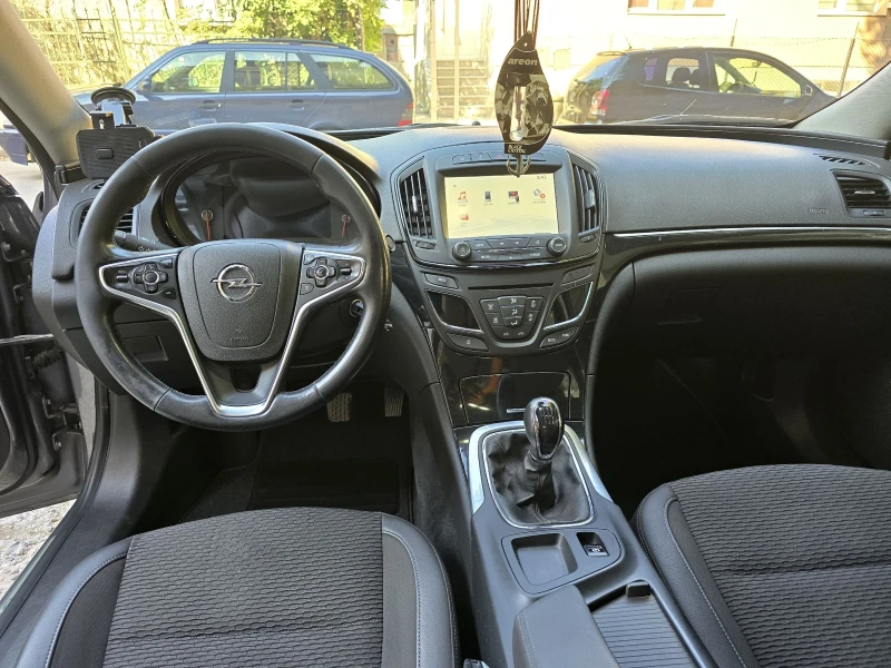 Opel Insignia 2.0CDTI (200к.с.), снимка 11 - Автомобили и джипове - 46986593