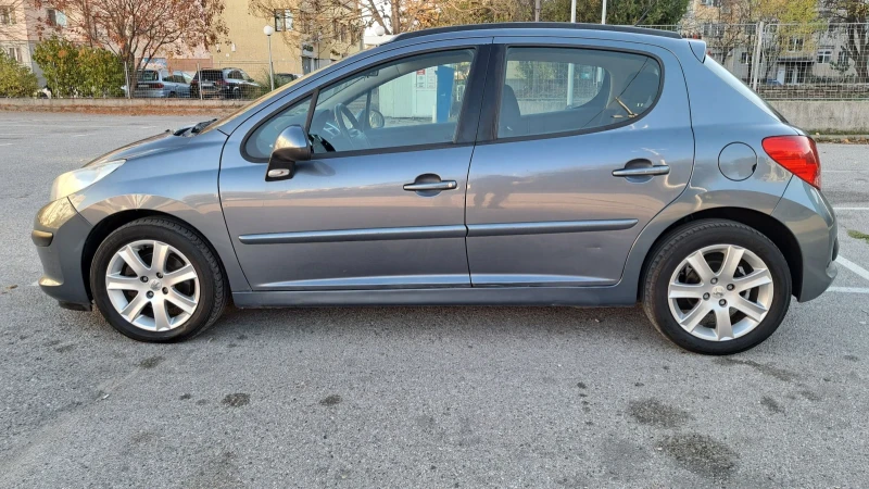 Peugeot 207 1.6 бензин, автоматик, снимка 2 - Автомобили и джипове - 48075000