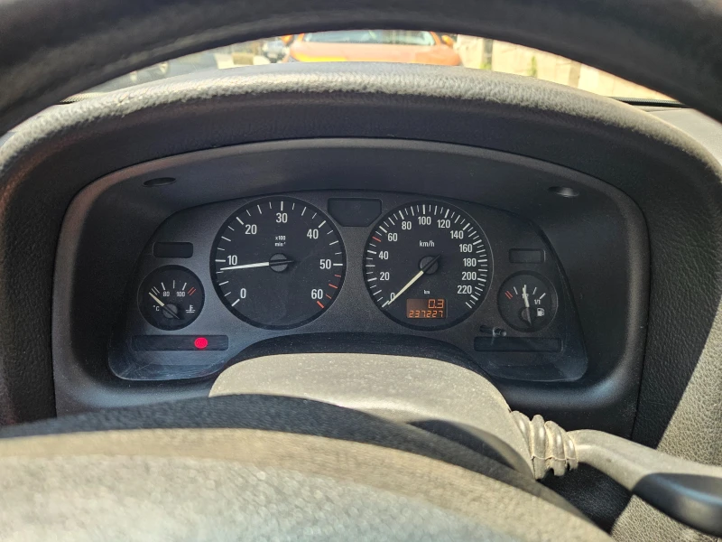 Opel Astra, снимка 8 - Автомобили и джипове - 52446066