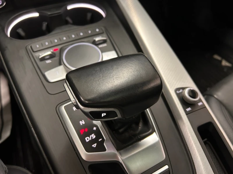 Audi A4 * 4dr Sdn Auto Progressiv quattro * CARFAX * БЕЗ П, снимка 17 - Автомобили и джипове - 52842952